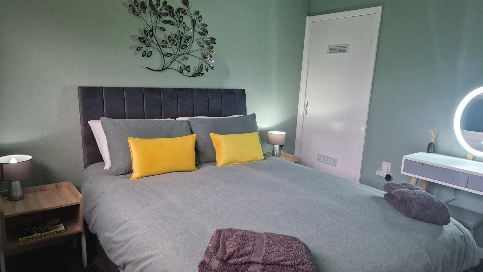 175 On Clyde - Spacious & Cosy Cedar Wood Bungalow Helensburgh Eksteriør bilde